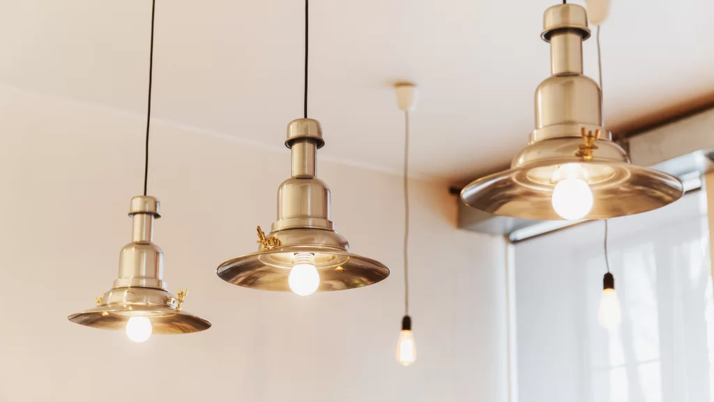 lampadas no teto